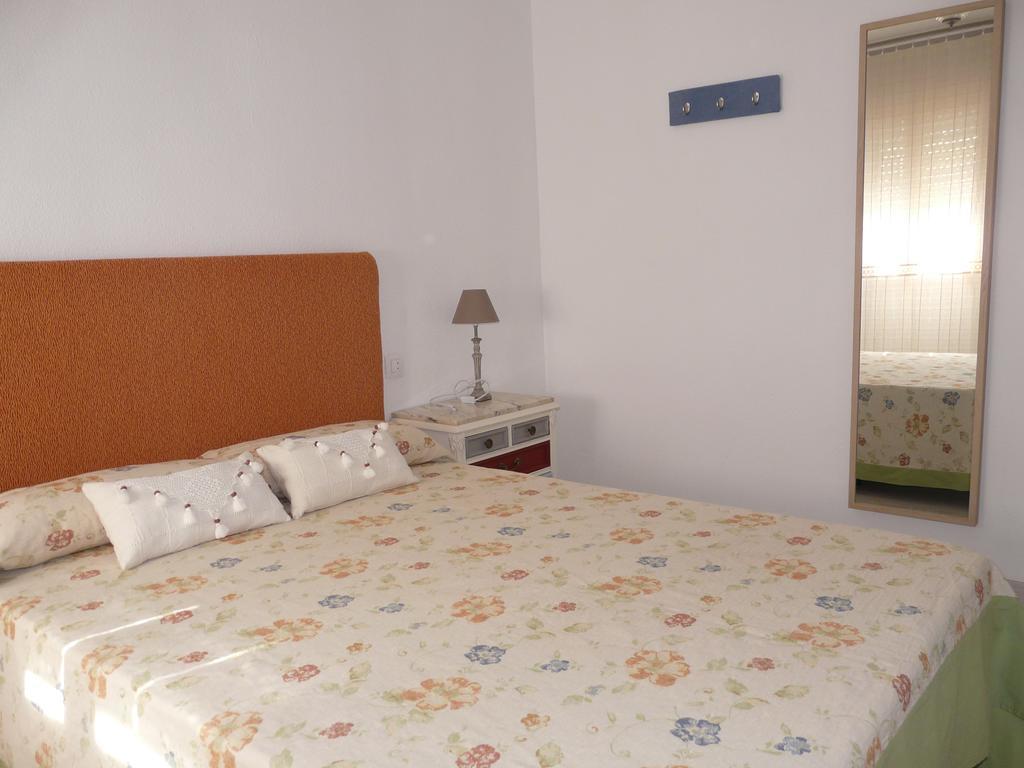 Atico En Rincon De La Victoria Apartment Exterior photo
